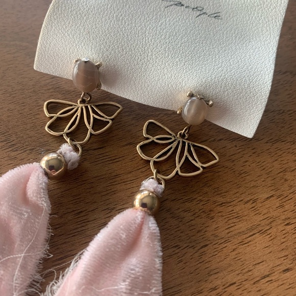 Free People Dainty Coquette Fairy Lulu Ribbon Dangle Earrings - Pink/Gold - NWT - Picture 3 of 5